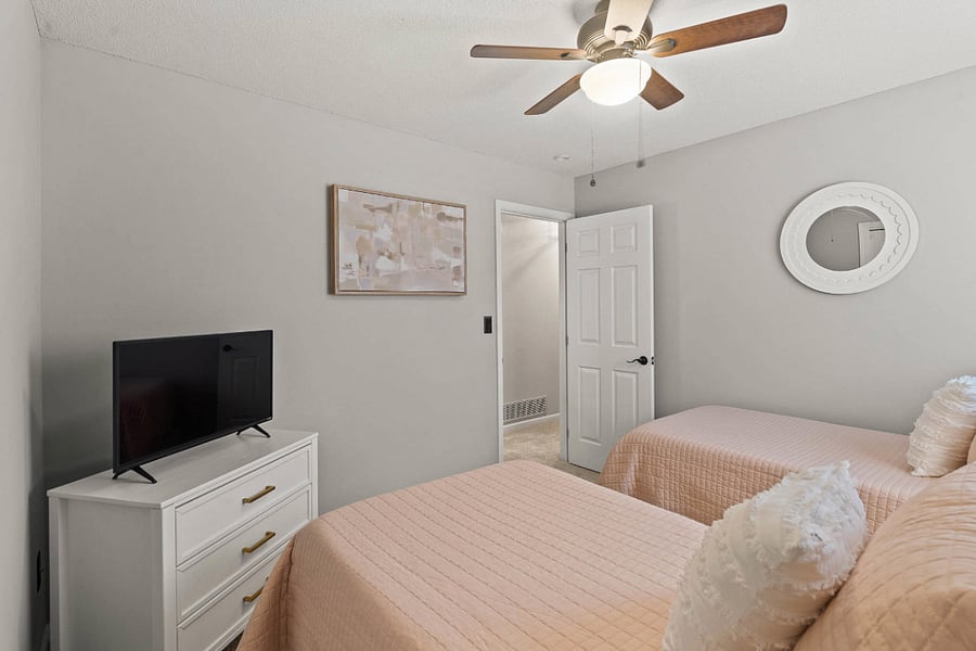 Furnished Finder property 423204_1 photo 32