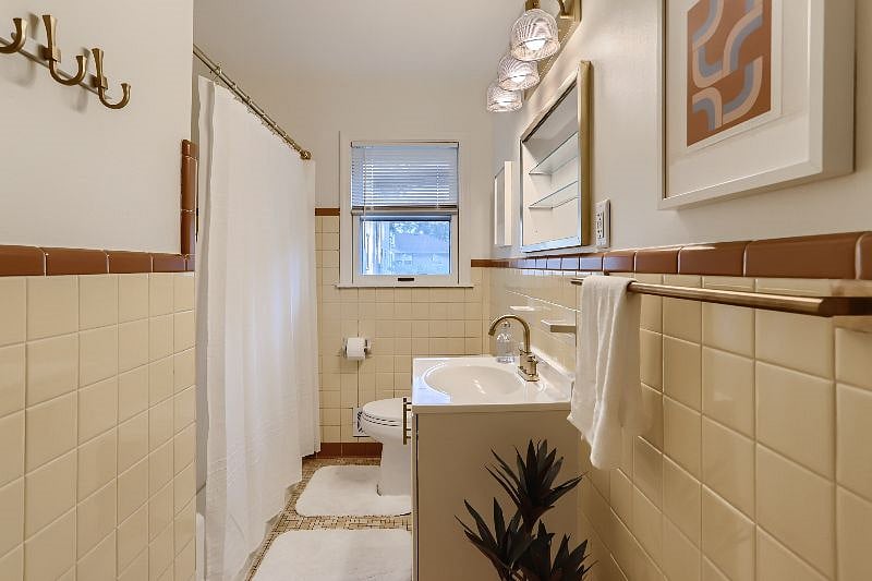 Furnished Finder property 423213_1 photo 10