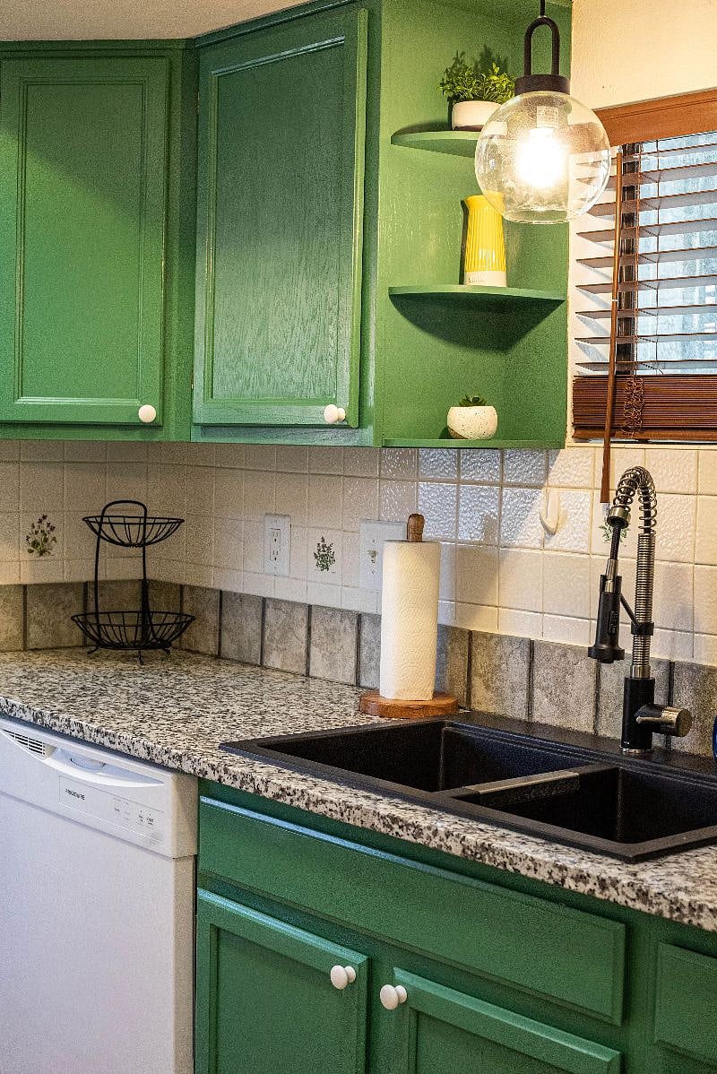 Furnished Finder property 423270_1 photo 37