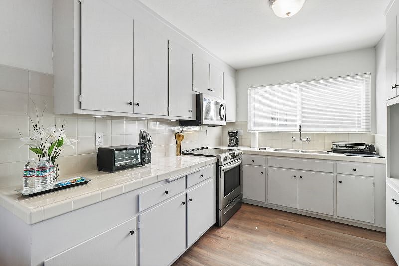 Furnished Finder property 423278_1 photo 11