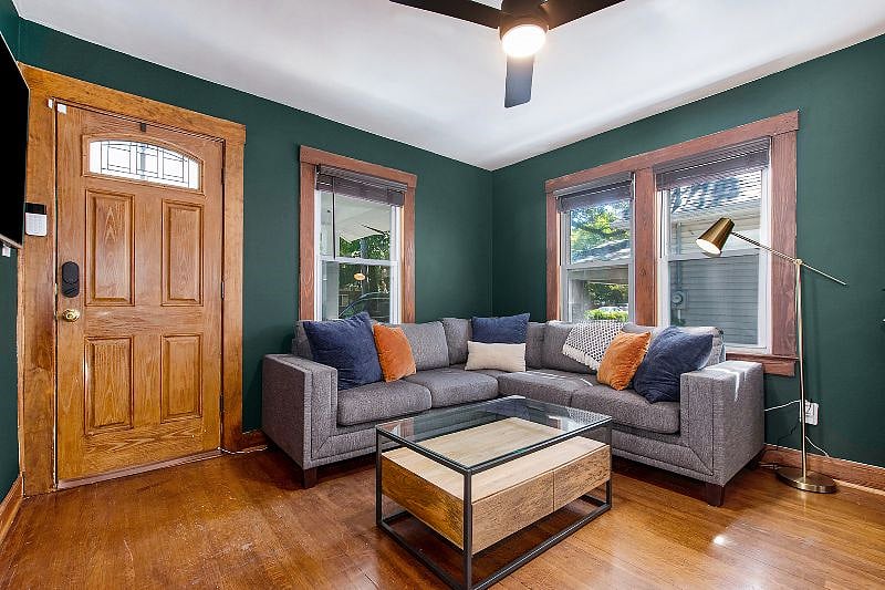 Furnished Finder property 423382_1 photo 16