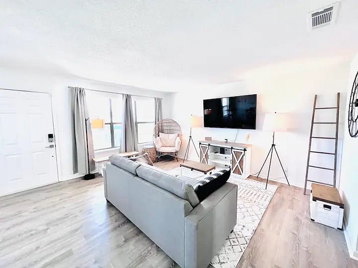 Furnished Finder property 423399_1 photo 4