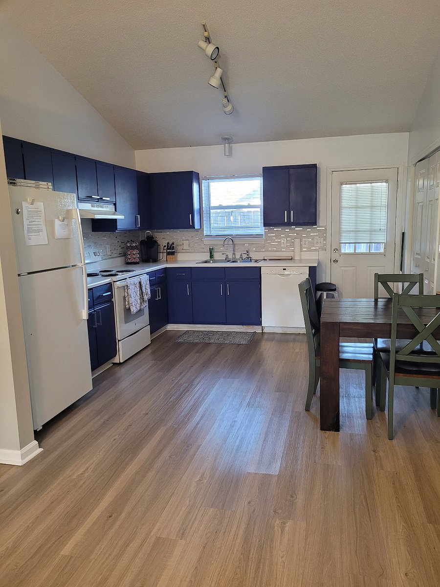 Furnished Finder property 423527_1 photo 3