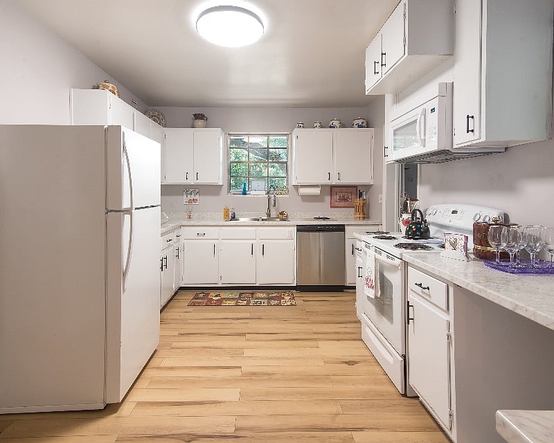 Furnished Finder property 423551_1 photo 17