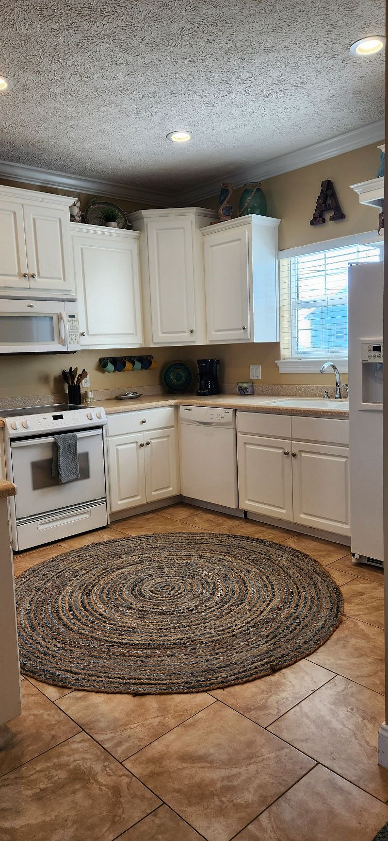 Furnished Finder property 423588_1 photo 4