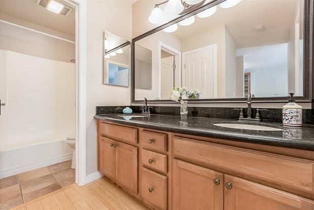 Furnished Finder property 423594_1 photo 10