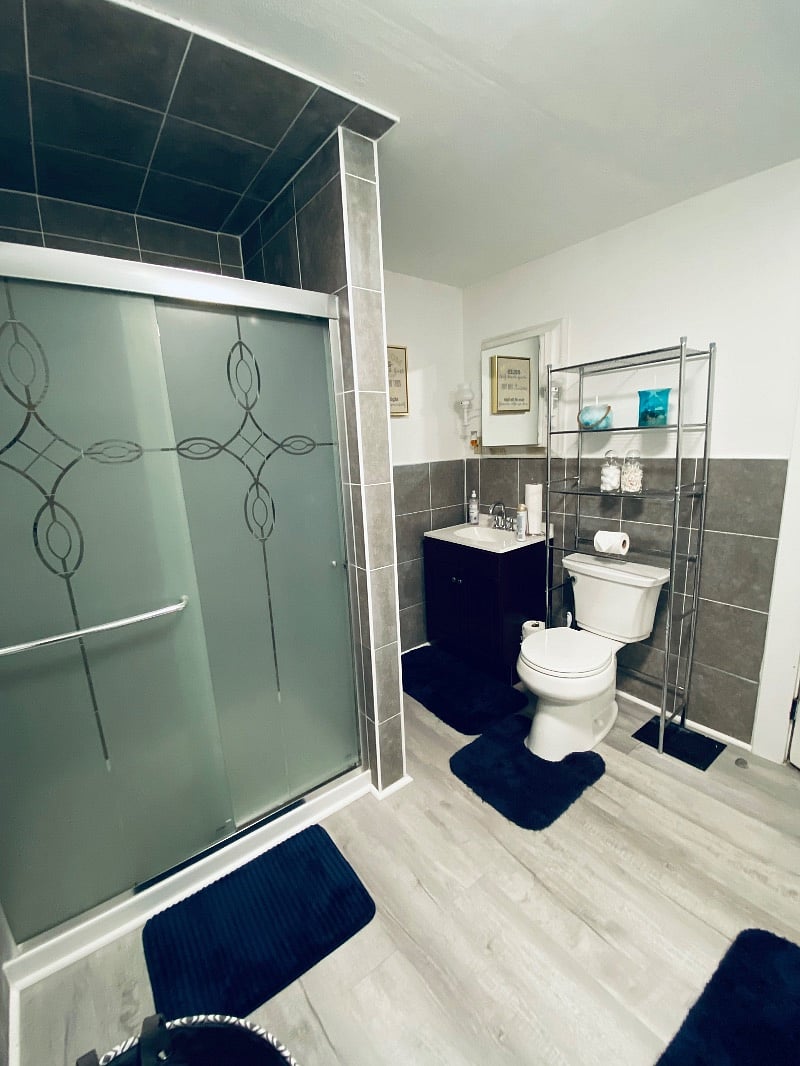 Large bathroom for guests
