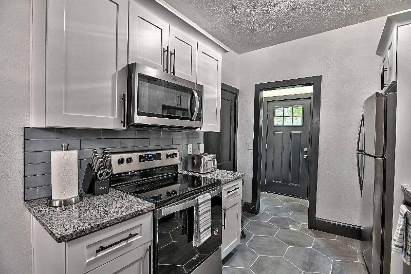 Furnished Finder property 423641_1 photo 13