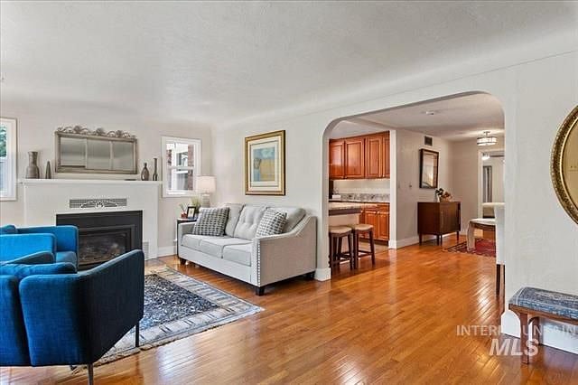 Furnished Finder property 423701_3 photo 5