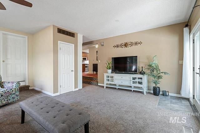 Furnished Finder property 423701_3 photo 9