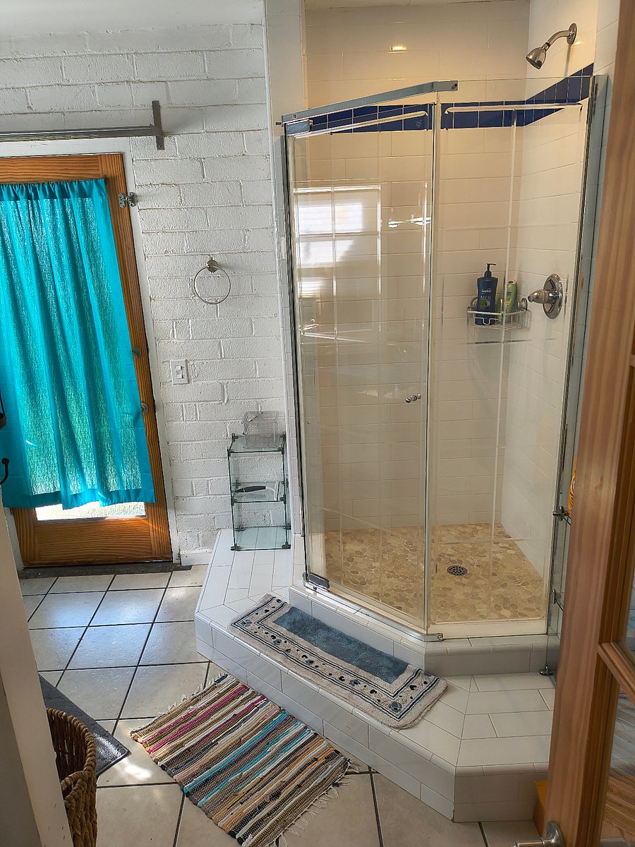 Furnished Finder property 423702_1 photo 10