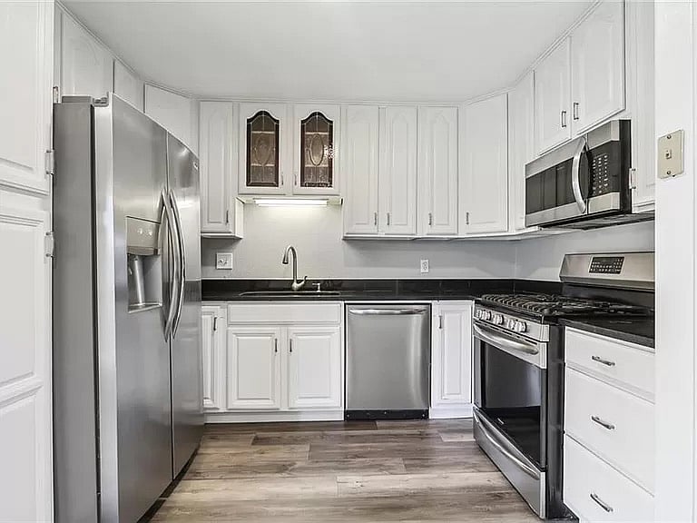 Furnished Finder property 423717_1 photo 5