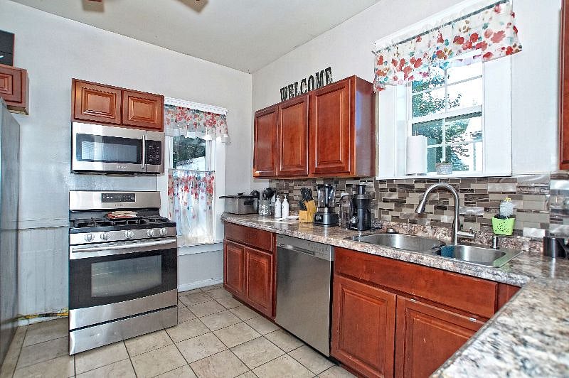 Furnished Finder property 423792_1 photo 6