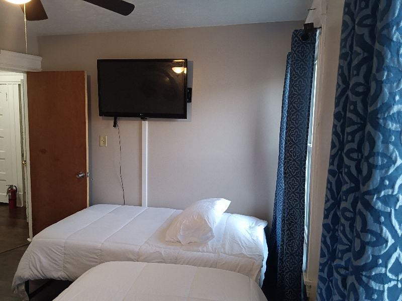 Furnished Finder property 423792_1 photo 11