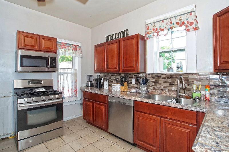 Furnished Finder property 423792_1 photo 25