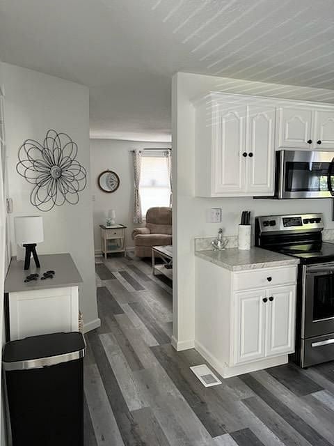 Furnished Finder property 423809_1 photo 8