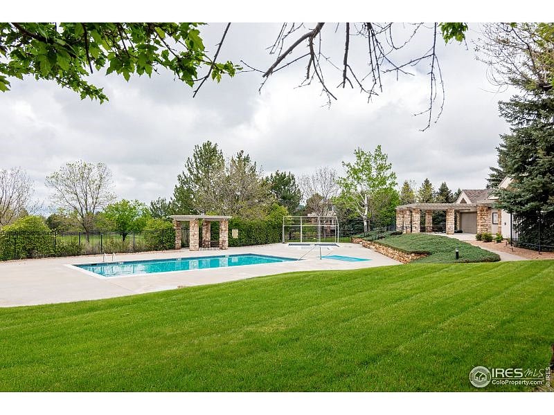 Furnished Finder property 423811_1 photo 13