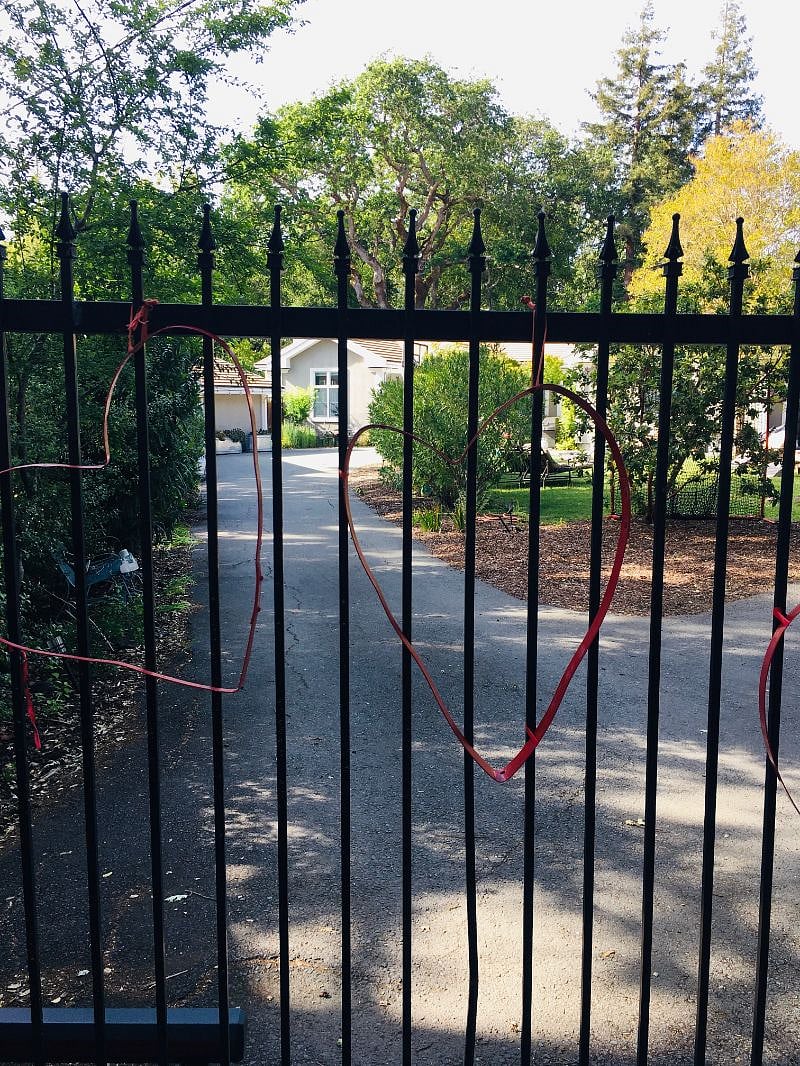 Gated property Plenty of street parking. Driveway parking may be possible upon request.Extremely com