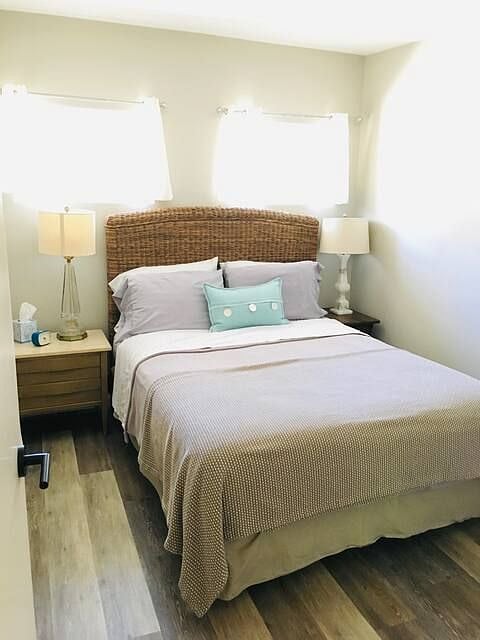 Comfortable Queen size bed.