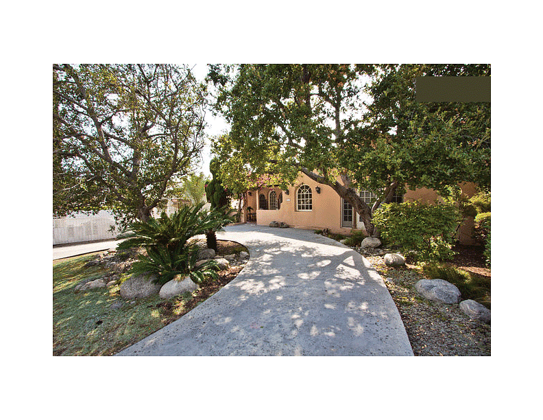 Furnished Finder property 423927_2 photo 17