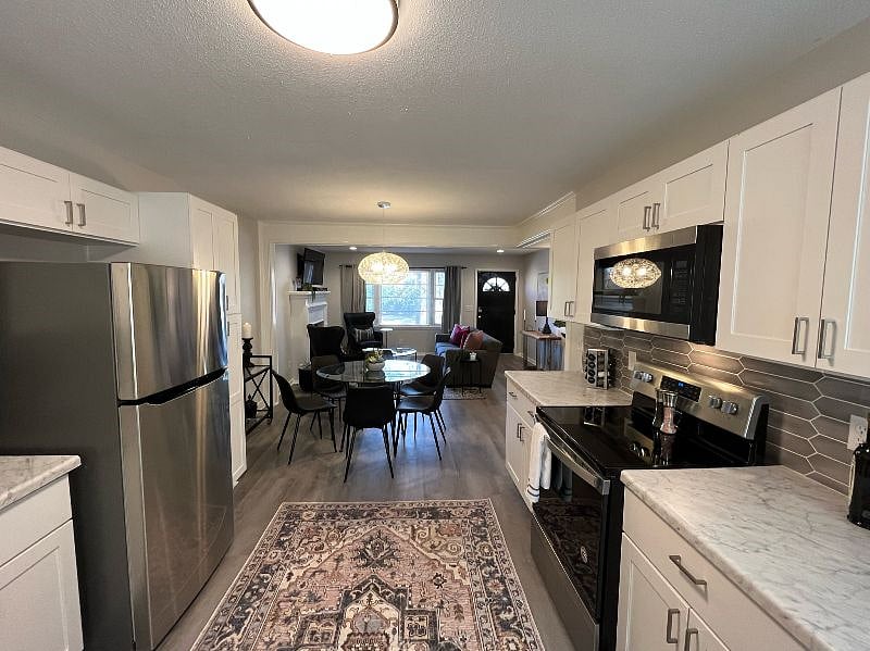 Furnished Finder property 423970_1 photo 2