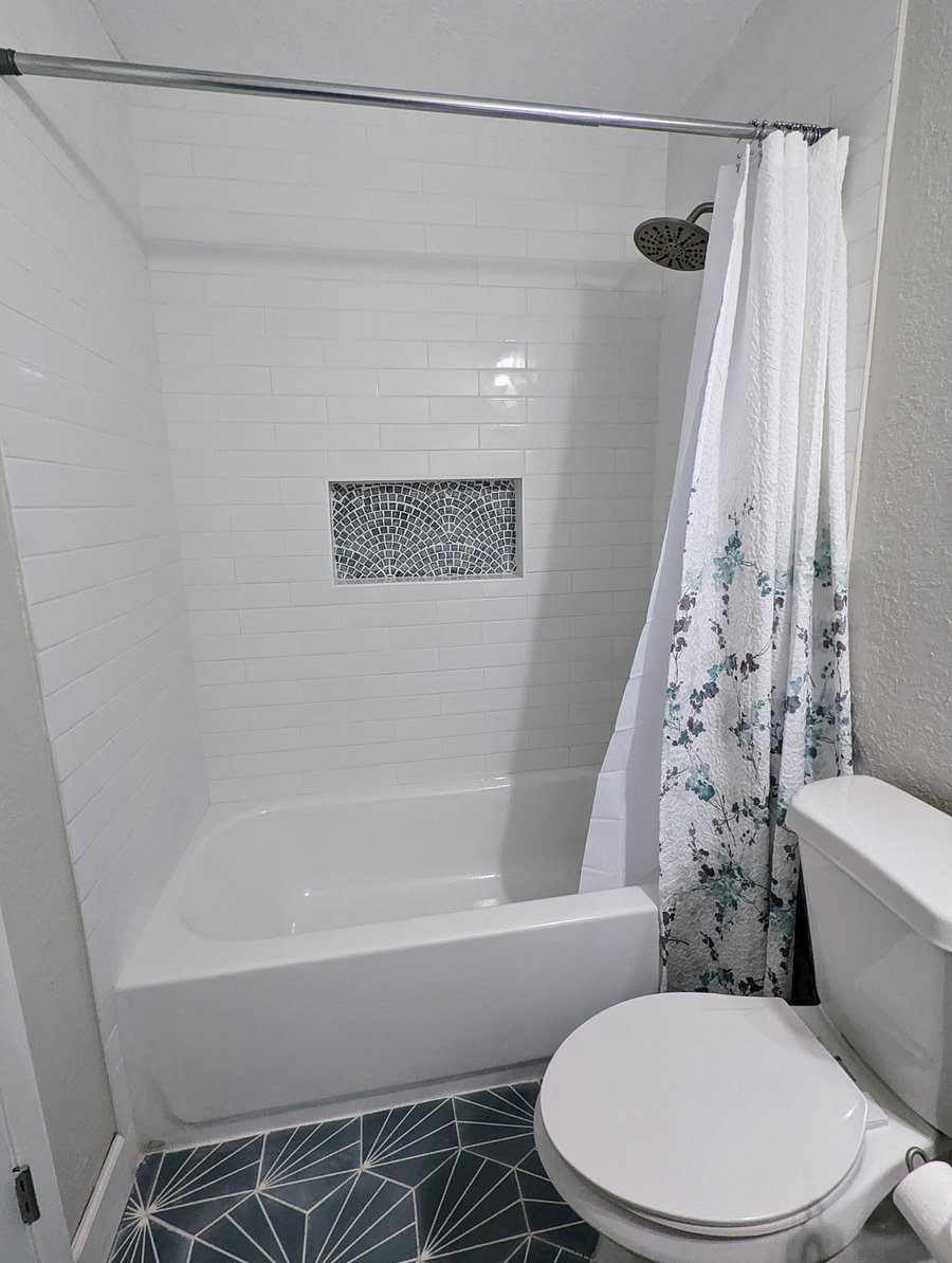 Furnished Finder property 423999_2 photo 11
