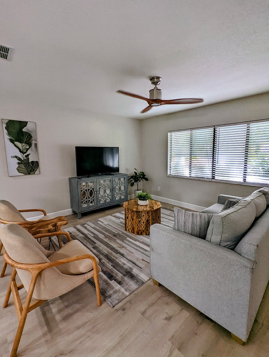 Furnished Finder property 423999_2 photo 6