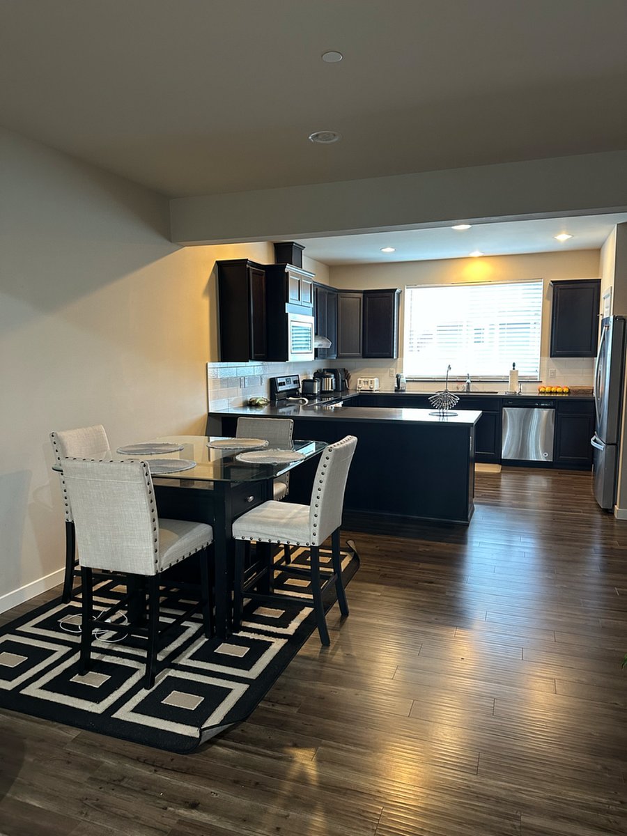 Furnished Finder property 424036_1 photo 3