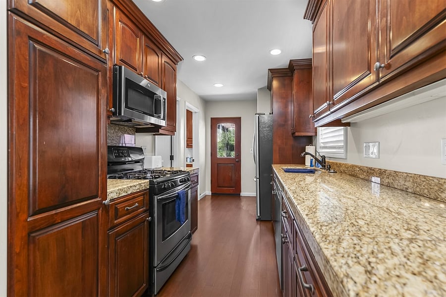 Furnished Finder property 424058_1 photo 26