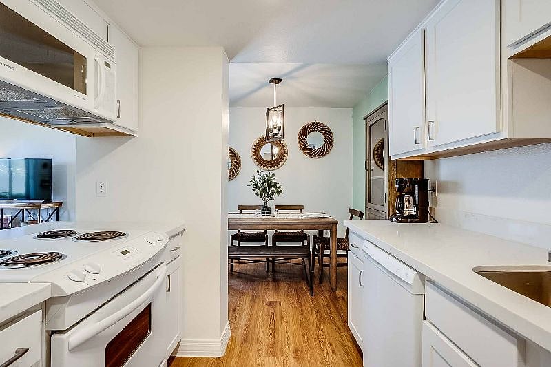 Furnished Finder property 424104_1 photo 17