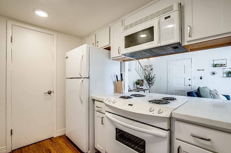 Furnished Finder property 424104_1 photo 19