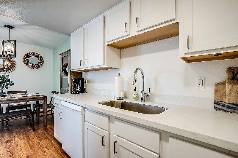 Furnished Finder property 424104_1 photo 20