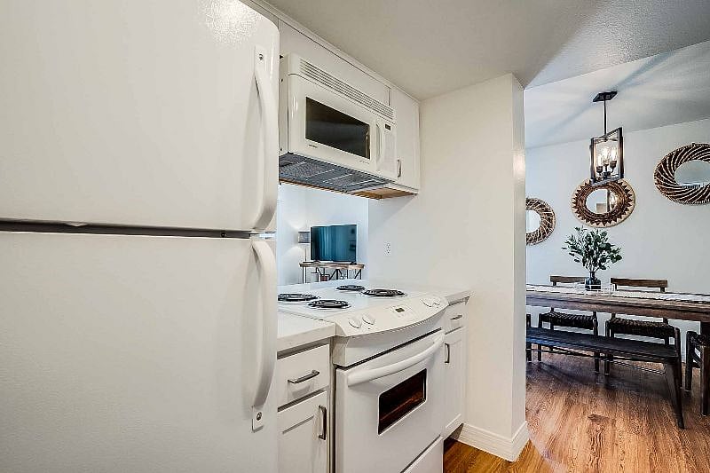 Furnished Finder property 424104_1 photo 21