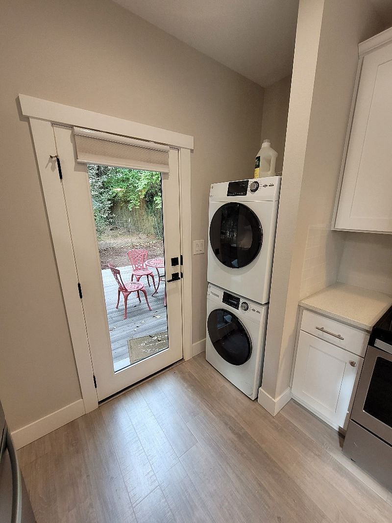 Furnished Finder property 424190_1 photo 9