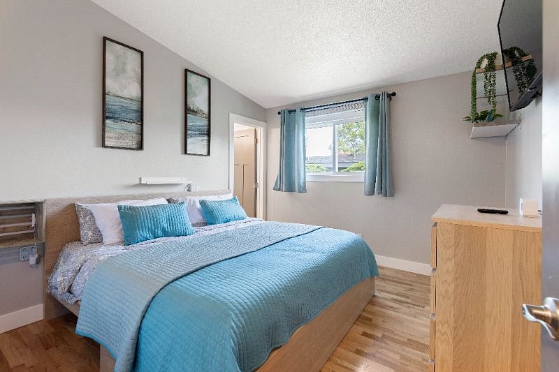 Master Bedroom,  King Bed with ensuite