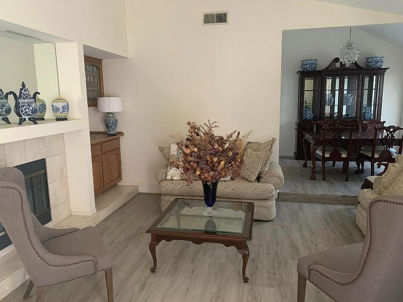 Furnished Finder property 424325_1 photo 5