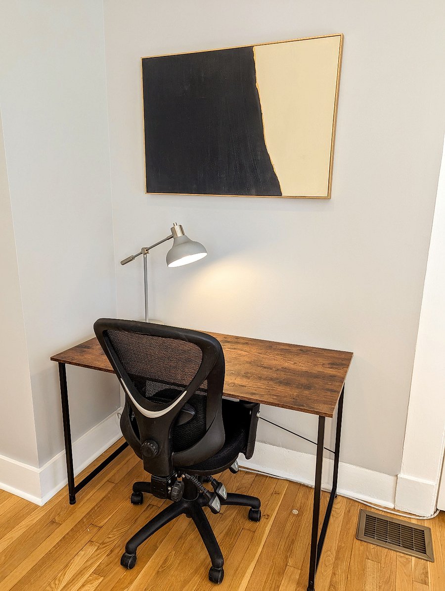 Work desk