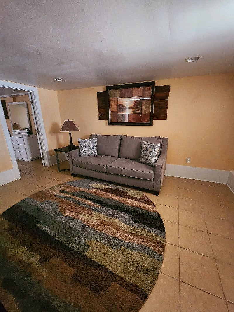 Furnished Finder property 424497_4 photo 6