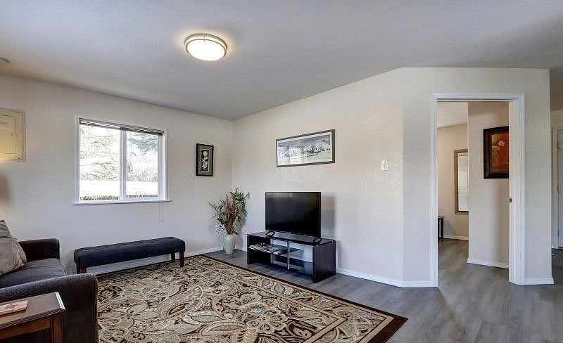This is for another 1 bedroom on the southside. 