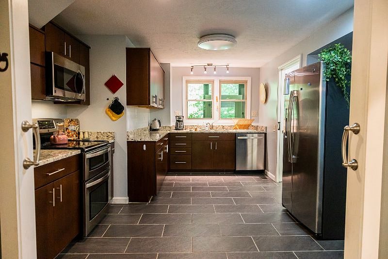 Furnished Finder property 424546_1 photo 15