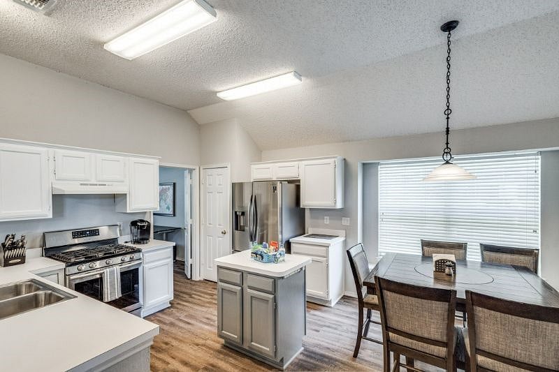 Furnished Finder property 424547_1 photo 6