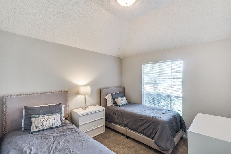 Furnished Finder property 424547_1 photo 10