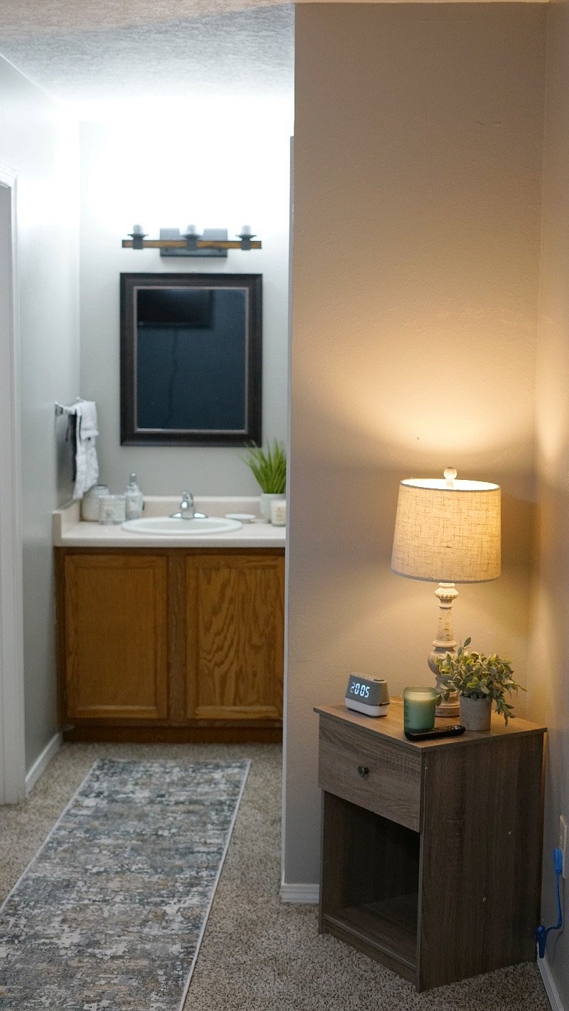 Masters - Mirror Vanity