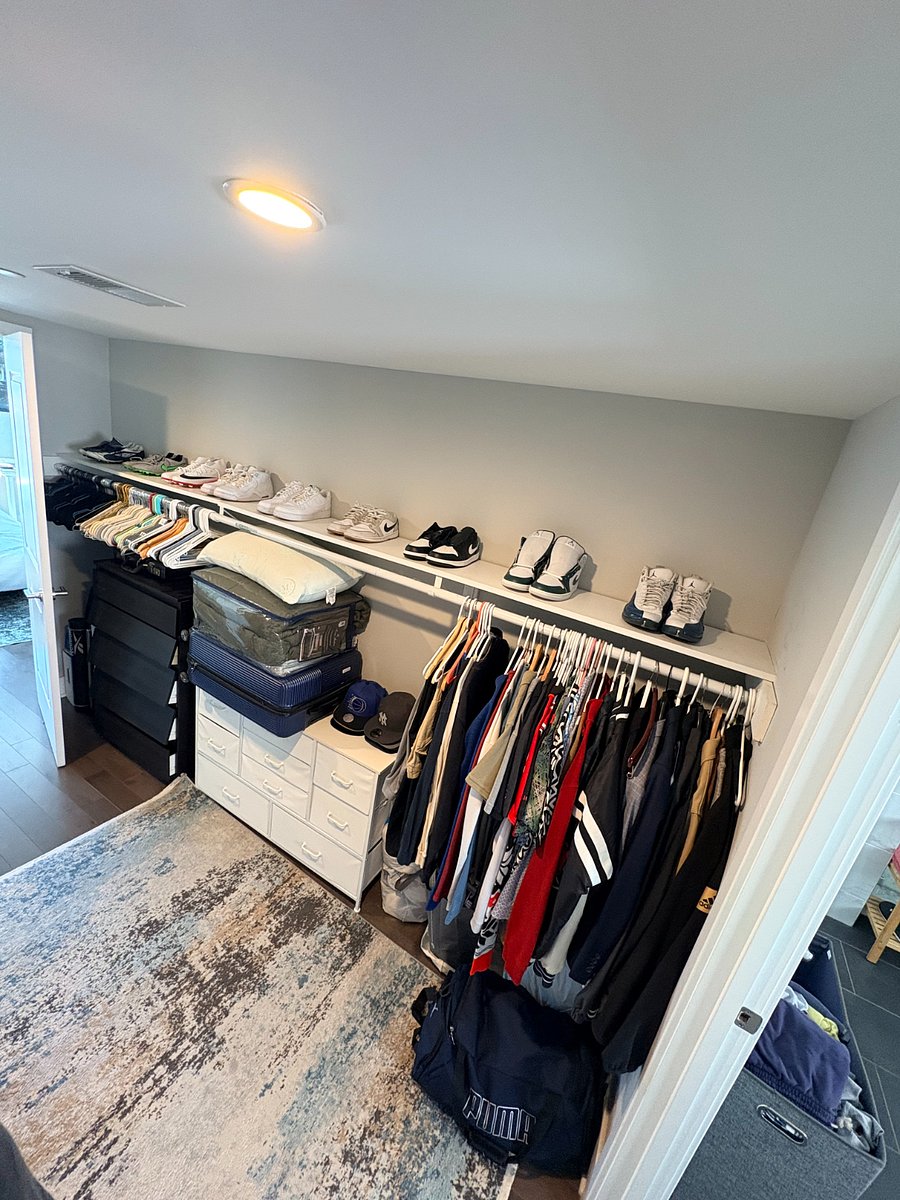 walk in closet