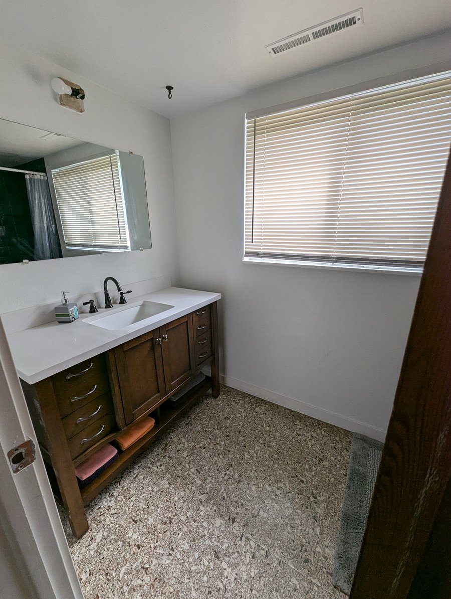 Furnished Finder property 424600_1 photo 3