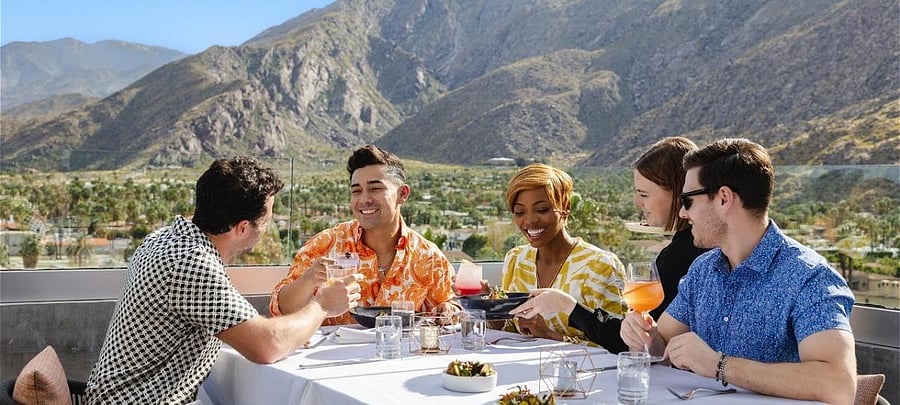 Plenty of Al fresco dining opportunities!