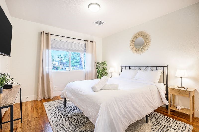 Furnished Finder property 424799_1 photo 7