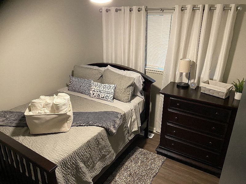 Furnished Finder property 425003_1 photo 13