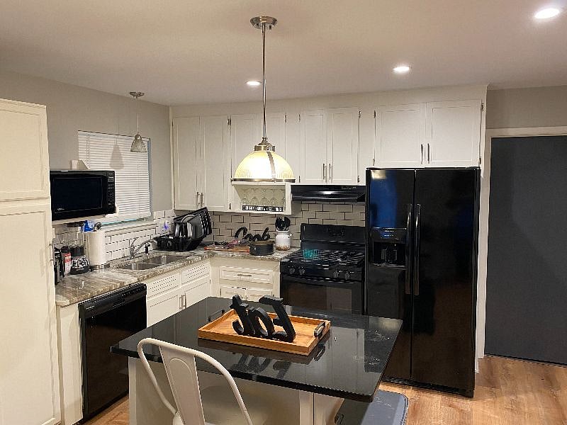 Furnished Finder property 425003_1 photo 18