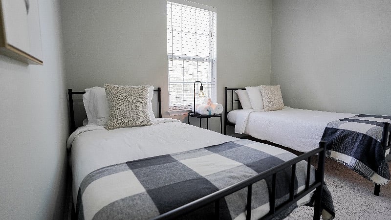 Furnished Finder property 425005_1 photo 17